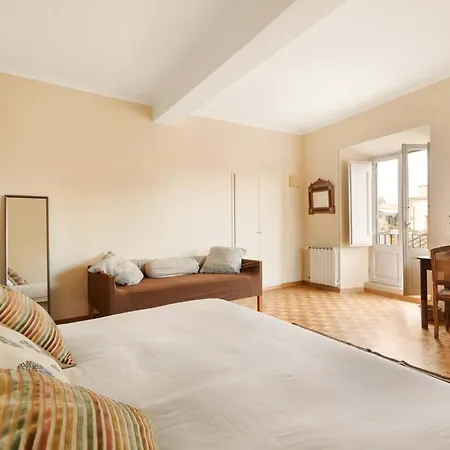 Navona Panoramic By Romeloft Apartment